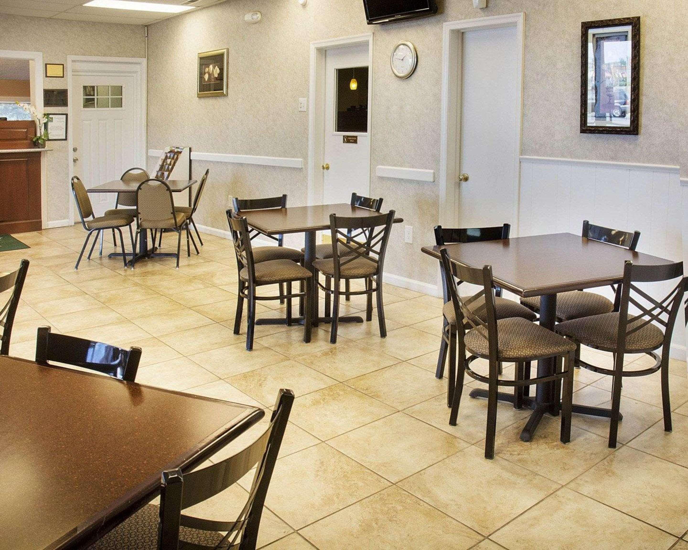 Quality Inn Fredericksburg Near Historic Downtown Exterior foto