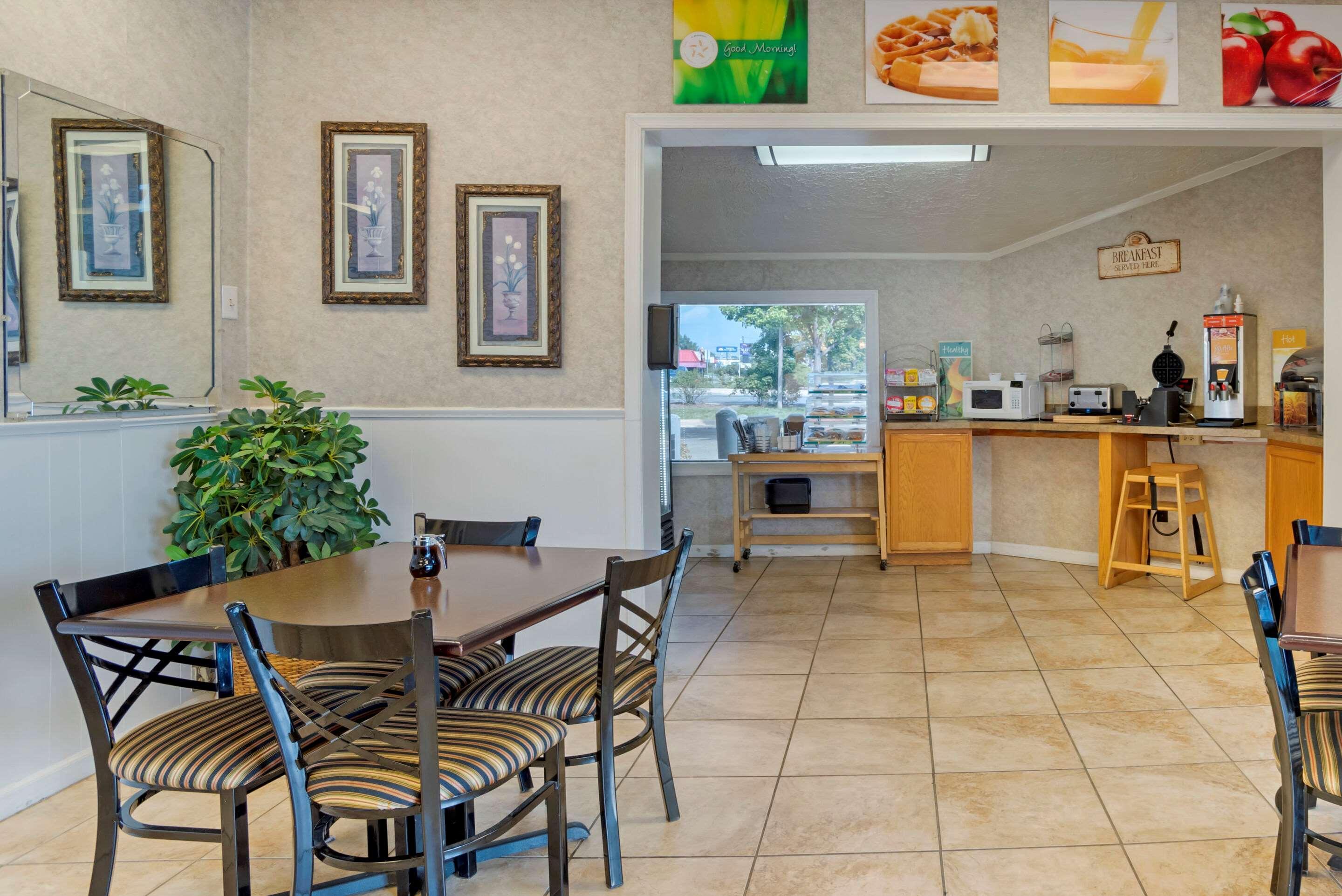 Quality Inn Fredericksburg Near Historic Downtown Exterior foto