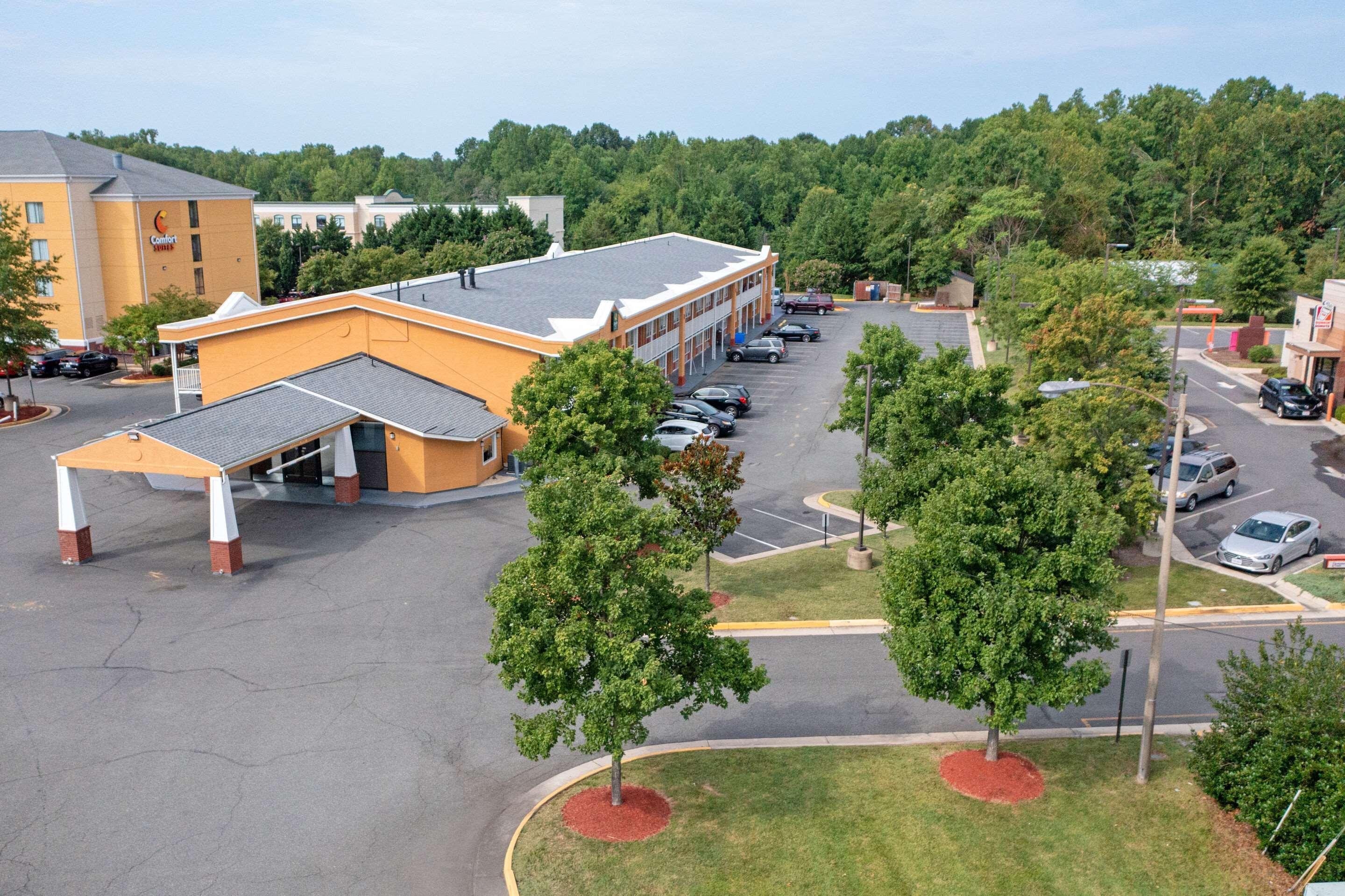 Quality Inn Fredericksburg Near Historic Downtown Exterior foto